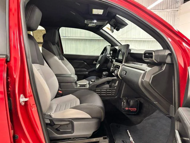 Used 2025 SUPERSONIC RED Toyota  image 21