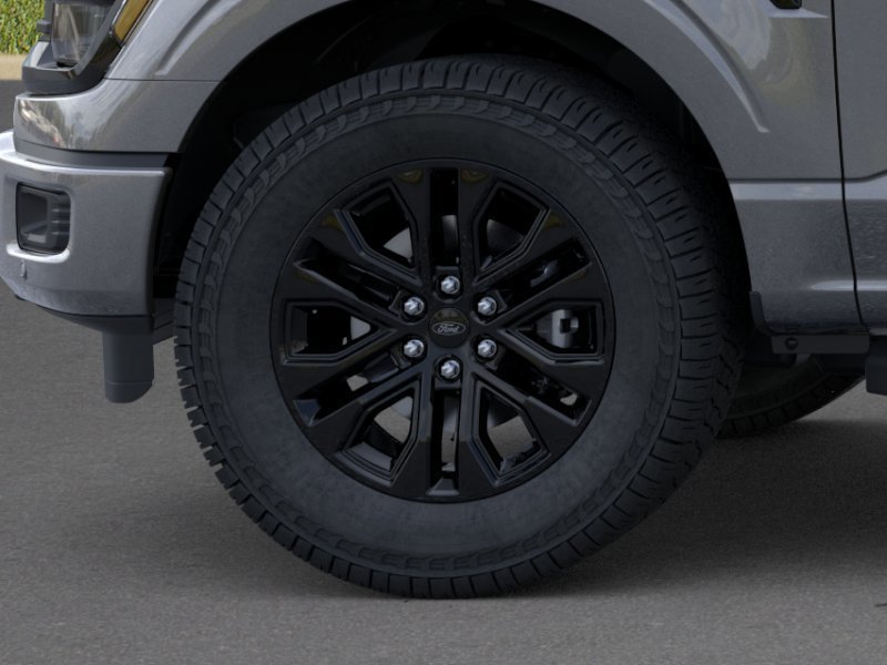 New 2026 Carbonized Gray Metallic Ford XLT image 19