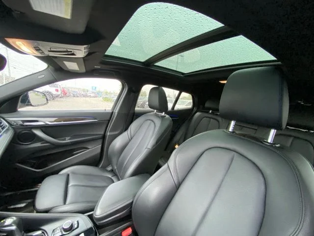 Used 2018 Jet Black BMW xDrive28i image 31