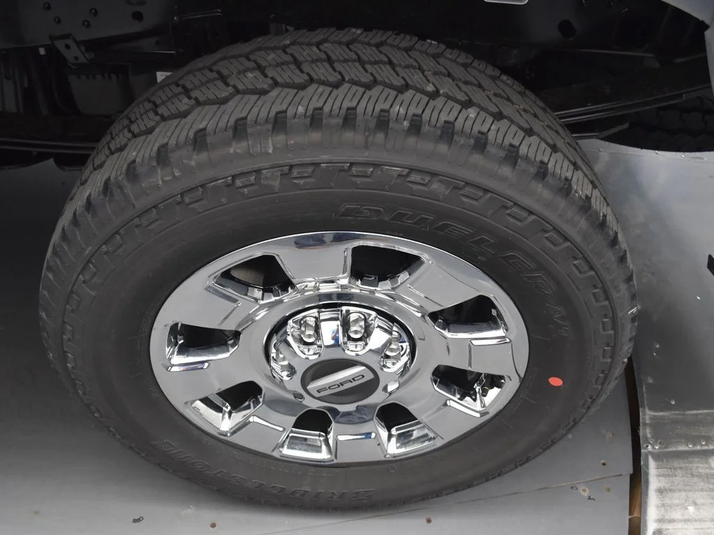 New 2026 White Ford Lariat image 28