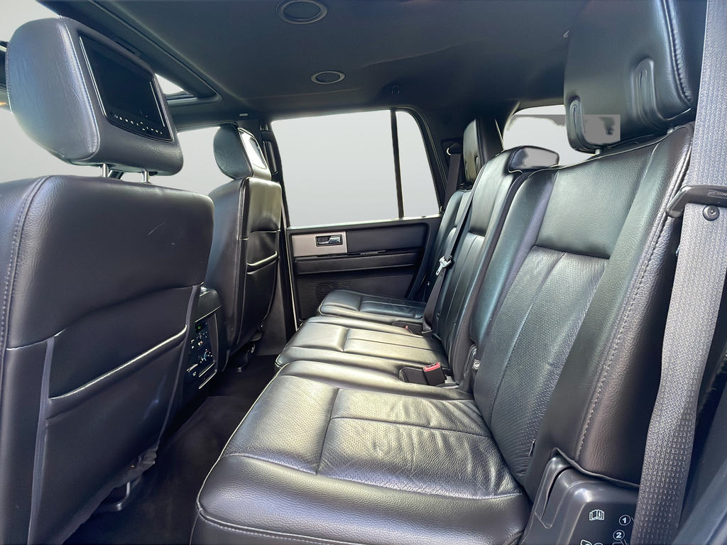 Used 2014 White Ford Limited image 17