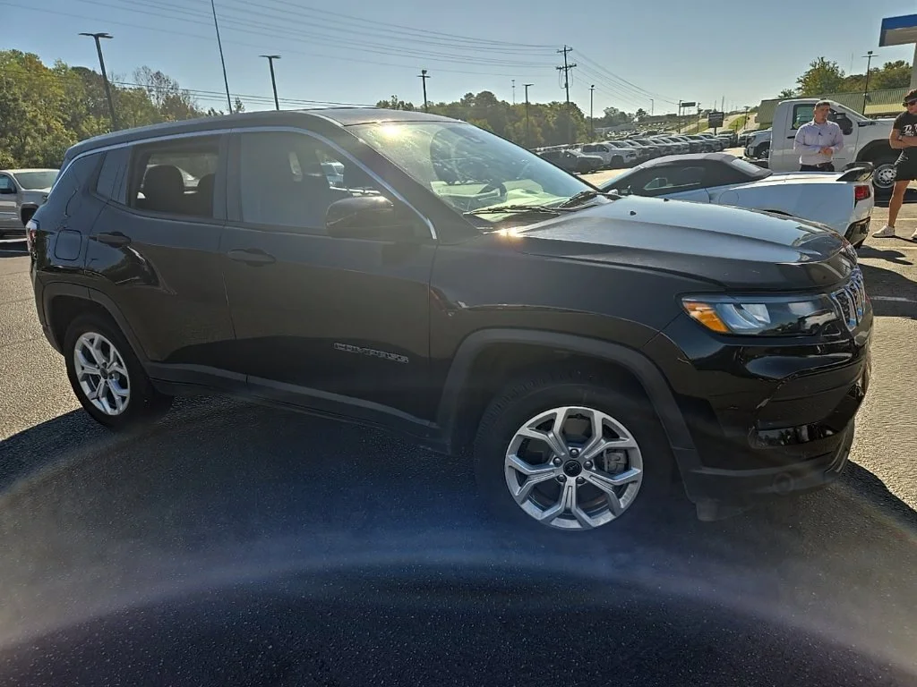 Used 2025 Diamond Black Cry Jeep Sport image 12