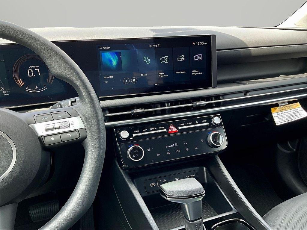New 2026 White Hyundai SEL Plus AWD image 10