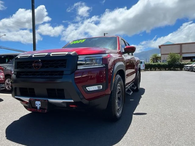 Used 2025 Red Nissan PRO-X image 3
