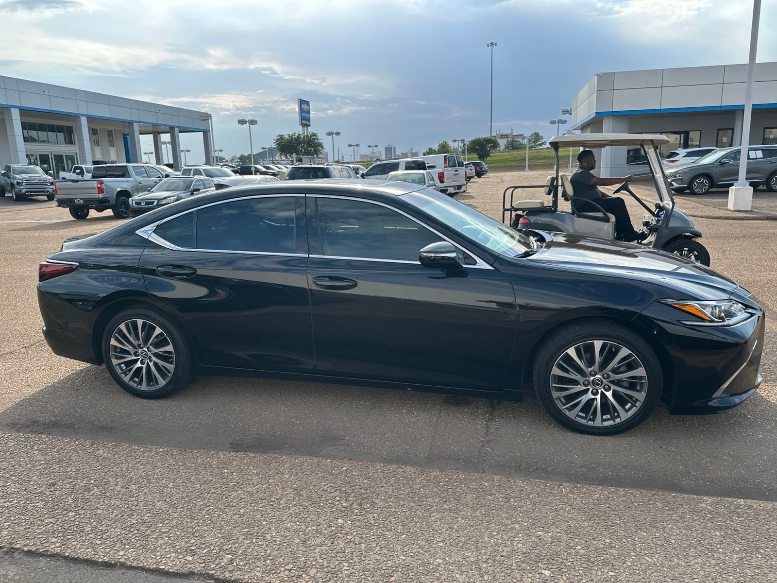 Used 2020 Black Lexus 350 image 4