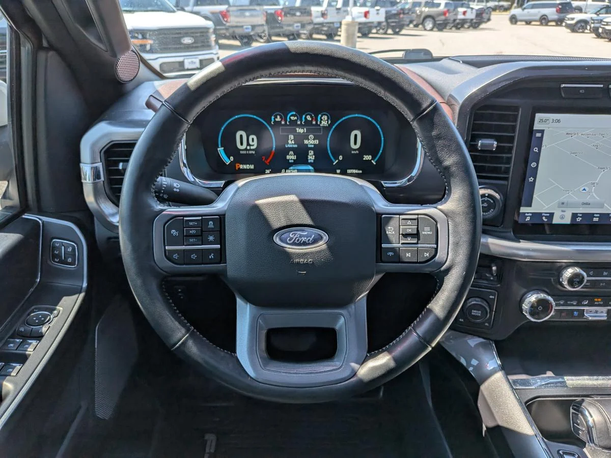 Used 2023 White Ford  image 20