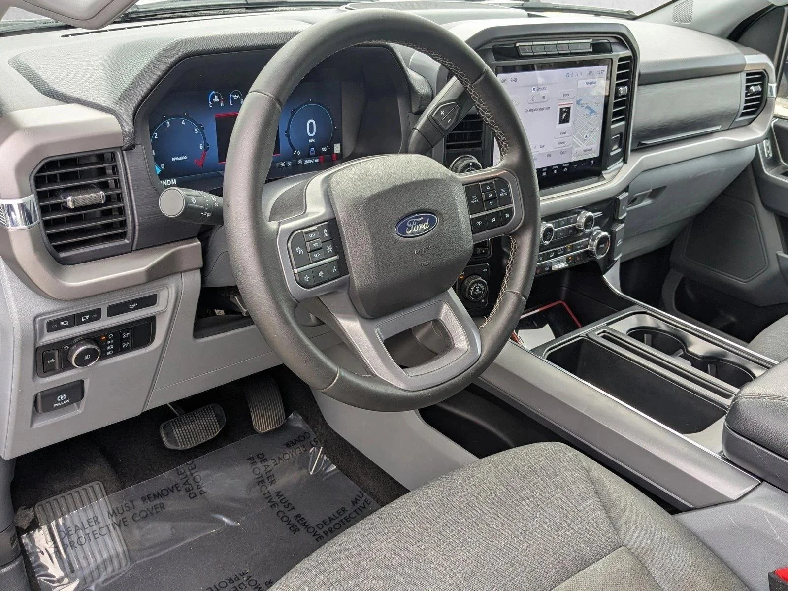 Used 2024 Oxford White Ford XLT image 10