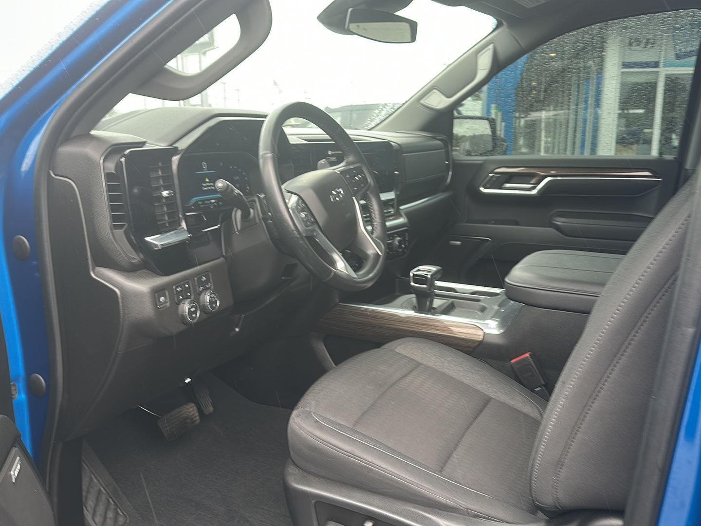 Used 2023 Glacier Blue Metallic Chevrolet RST image 7