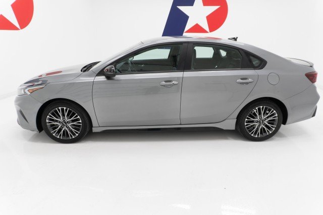 Used 2022 Steel Gray Kia GT-Line image 12