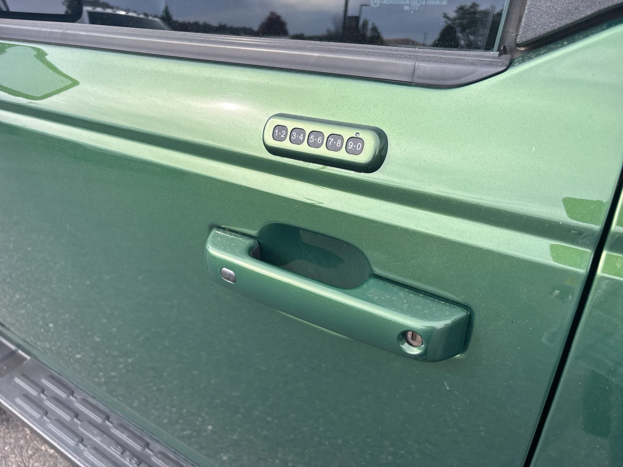 Used 2023 ERUPTION GREEN METALLIC Ford Outer Banks image 9