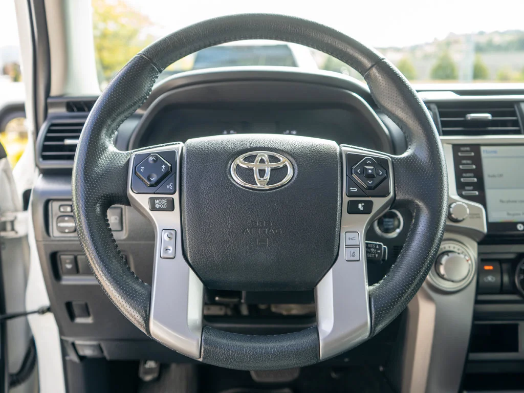 Used 2020 White Toyota SR5 Premium image 15
