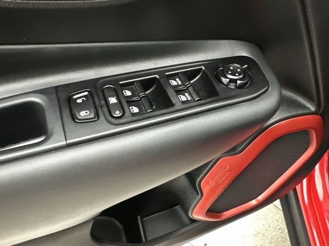 2022 Jeep Renegade Red Edition - Photo 22