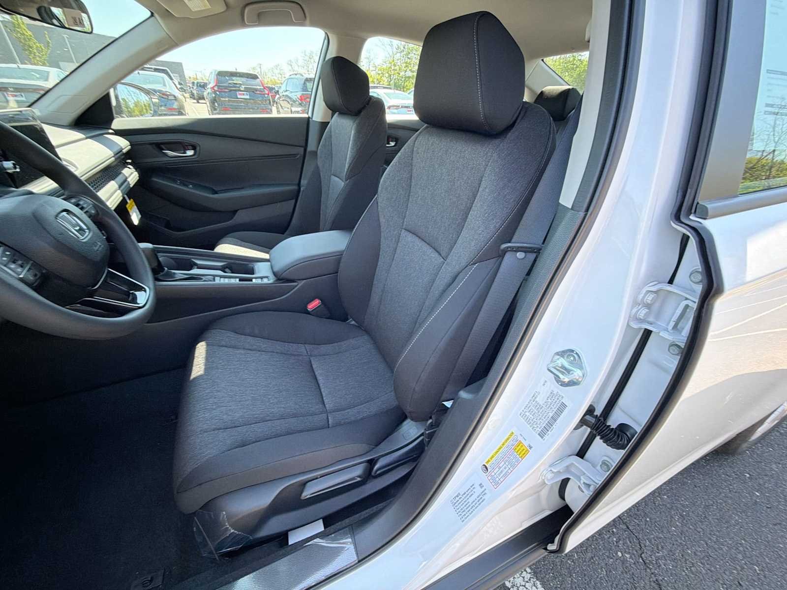 New 2026 Platinum White Pearl Honda LX image 21