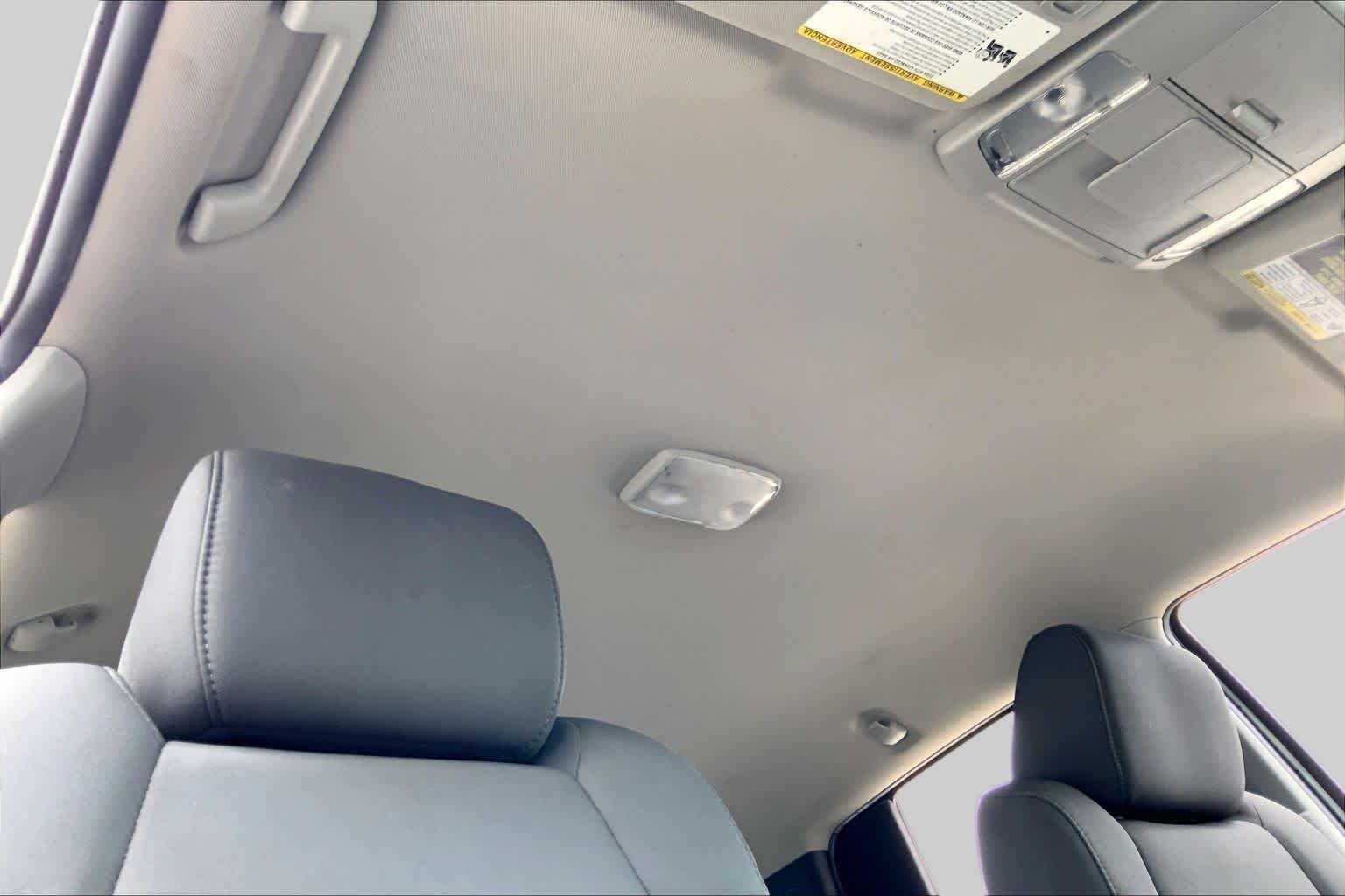 Used 2017 Super White Toyota SR image 14