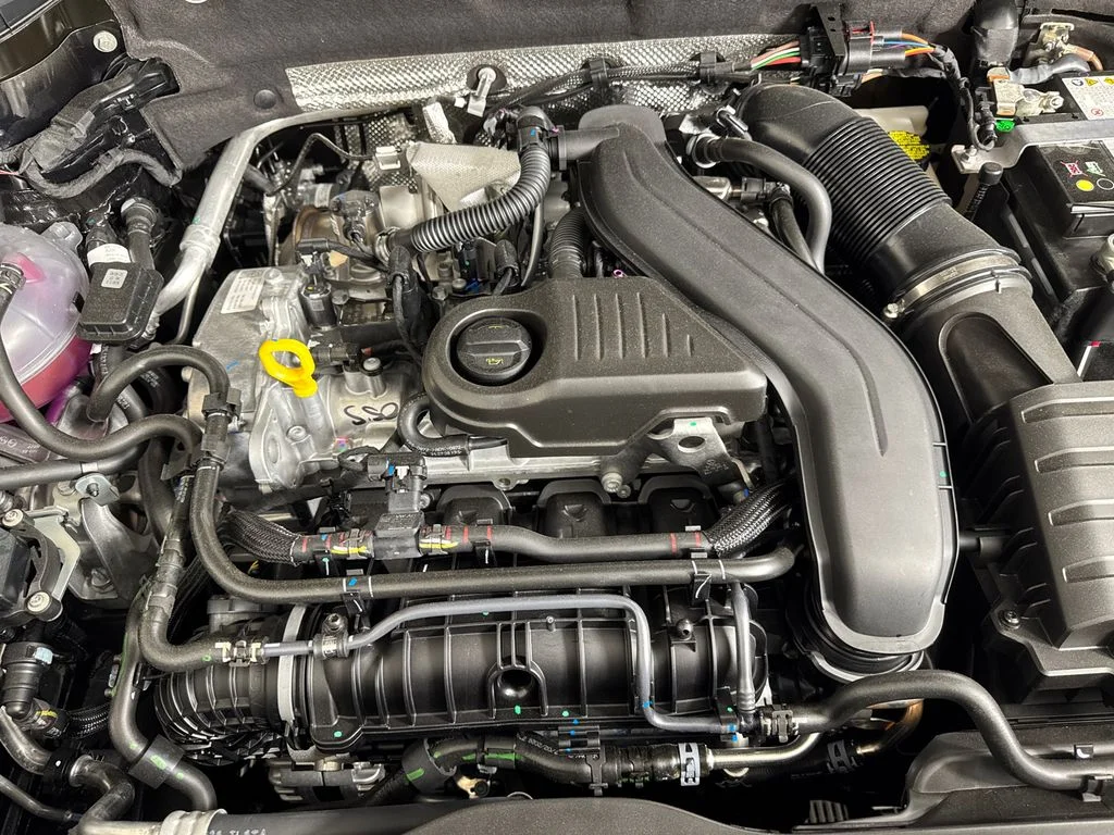 New 2026 Black Volkswagen 1.5T SE image 15