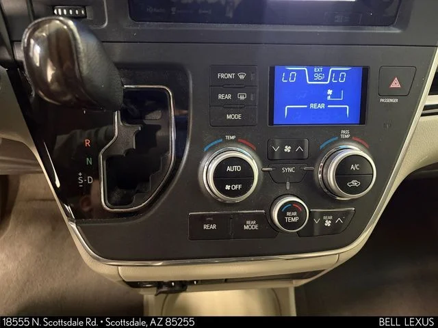 Used 2017  Toyota XLE image 16