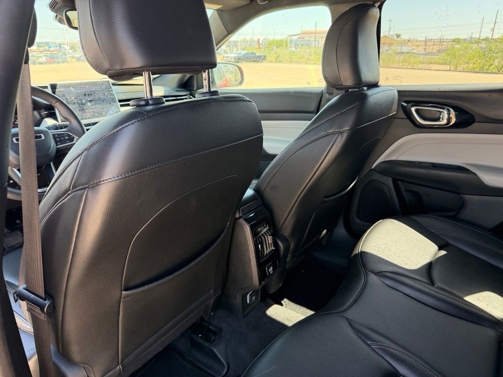 Used 2024 Black Jeep Limited image 19