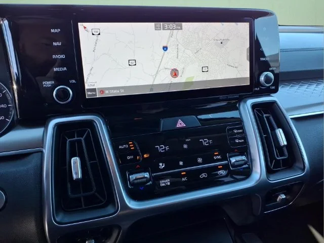 Used 2022 Blue Kia S image 21