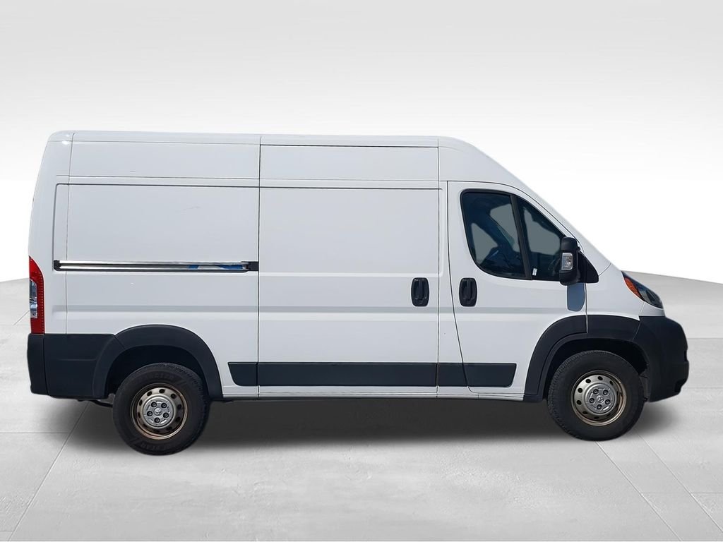 Used 2020 White Ram Base image 9