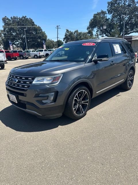 Used 2016 Magnetic Metallic Ford XLT image 5