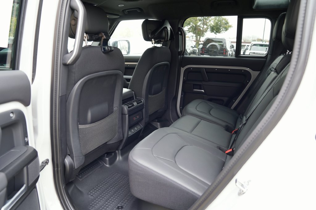New 2026 Borasco Grey Land Rover X image 32