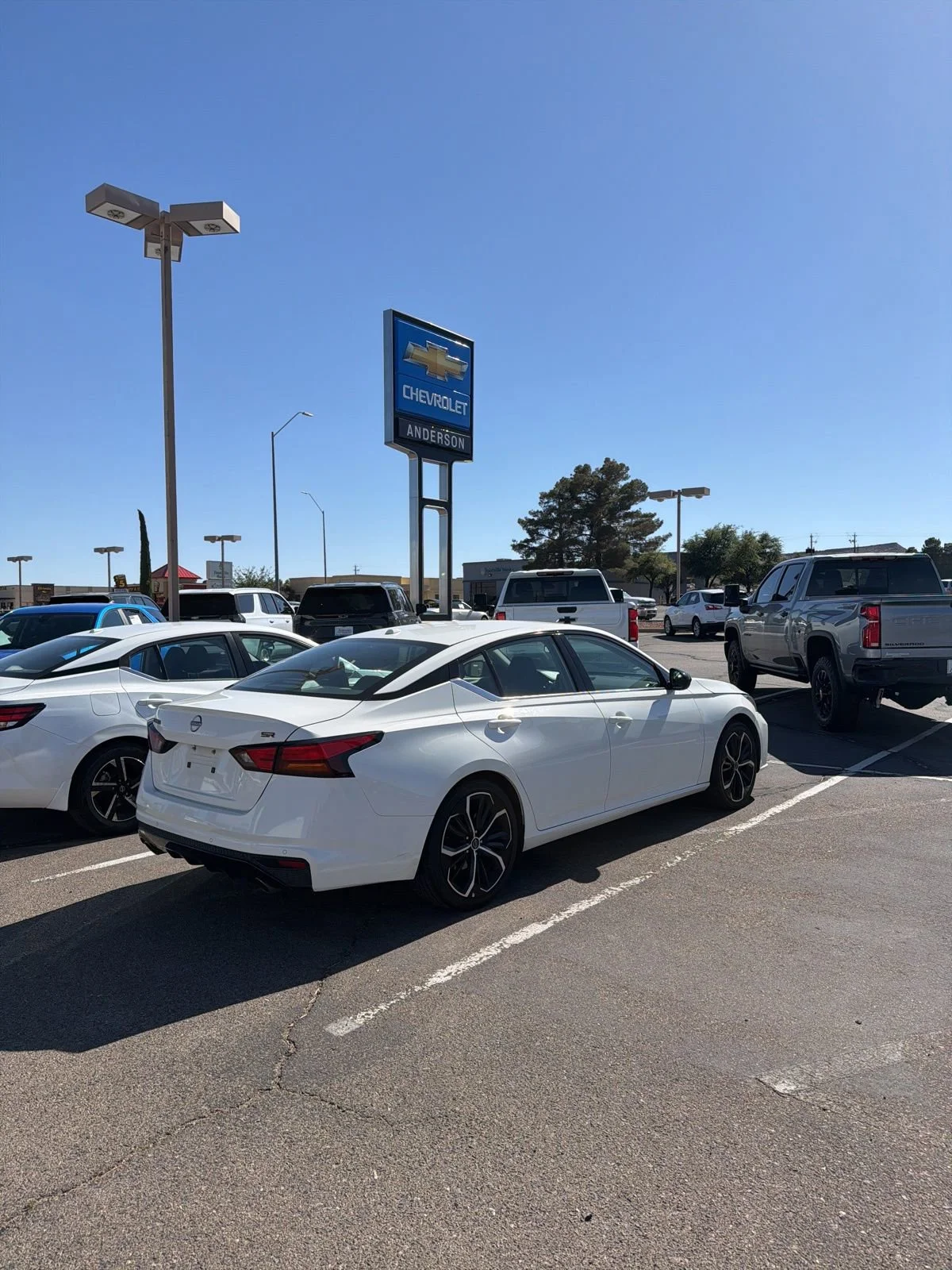 2024 Nissan Altima SR - Photo 13