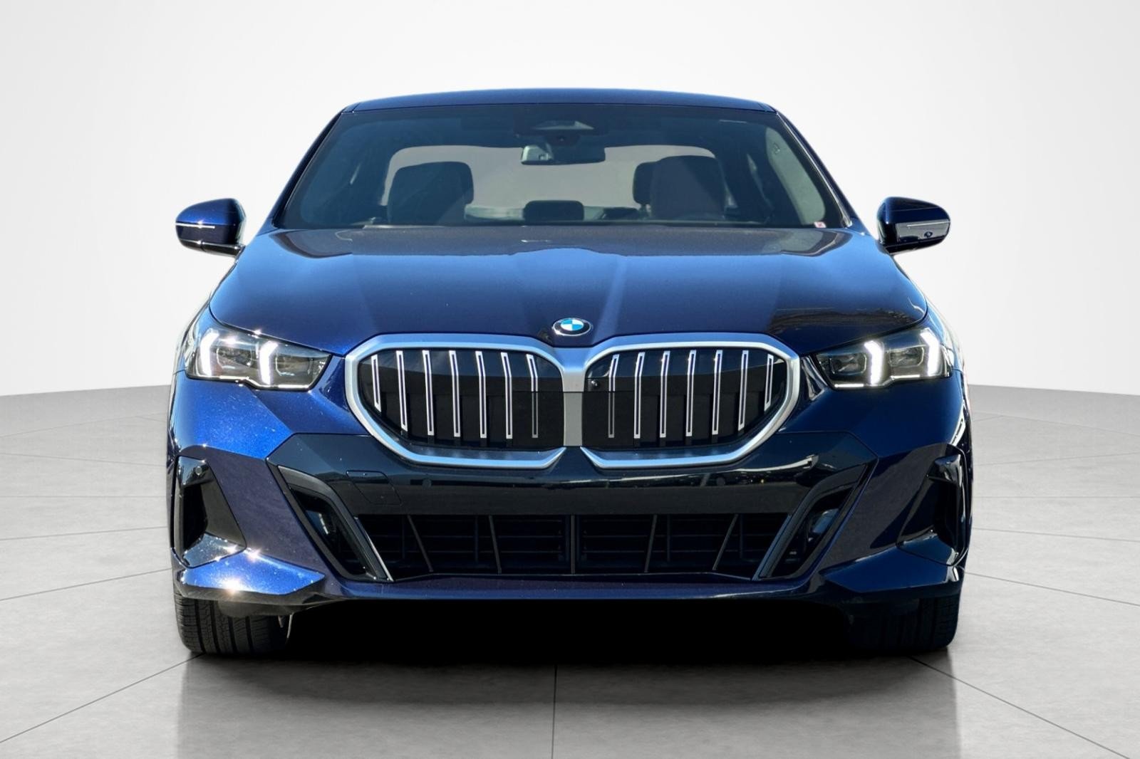 Used 2025 Tanzanite Blue II Metallic BMW 530i xDrive image 8