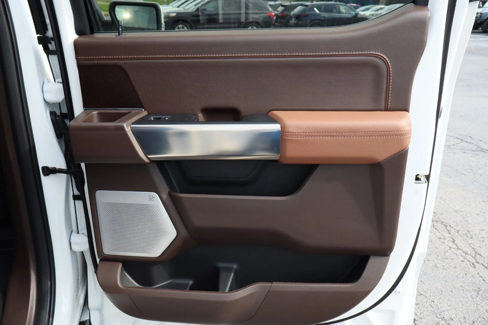 New 2026 Star White Metallic Tri-Coat Ford King Ranch® image 47