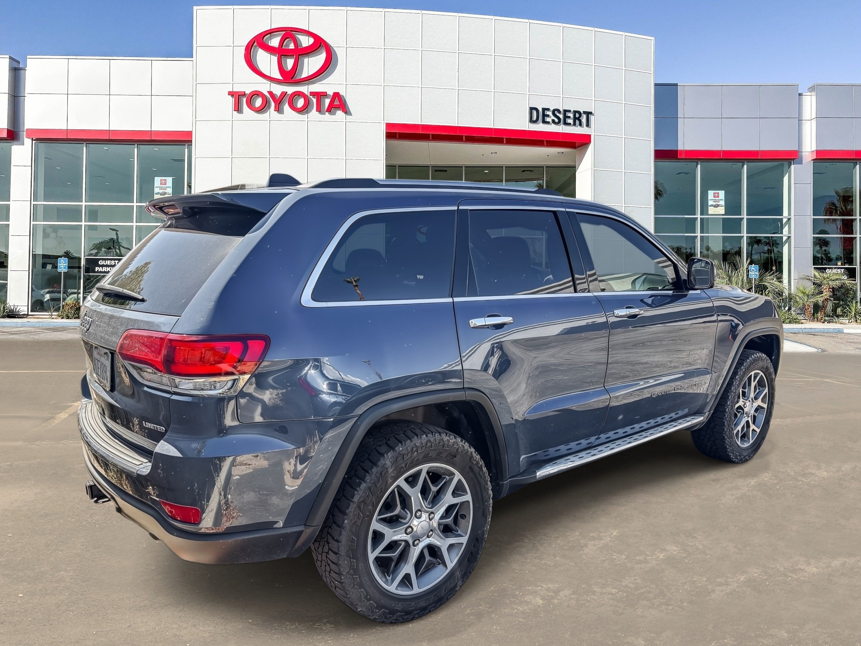 Used 2020 Slate Blue Pearlcoat Jeep Limited image 5