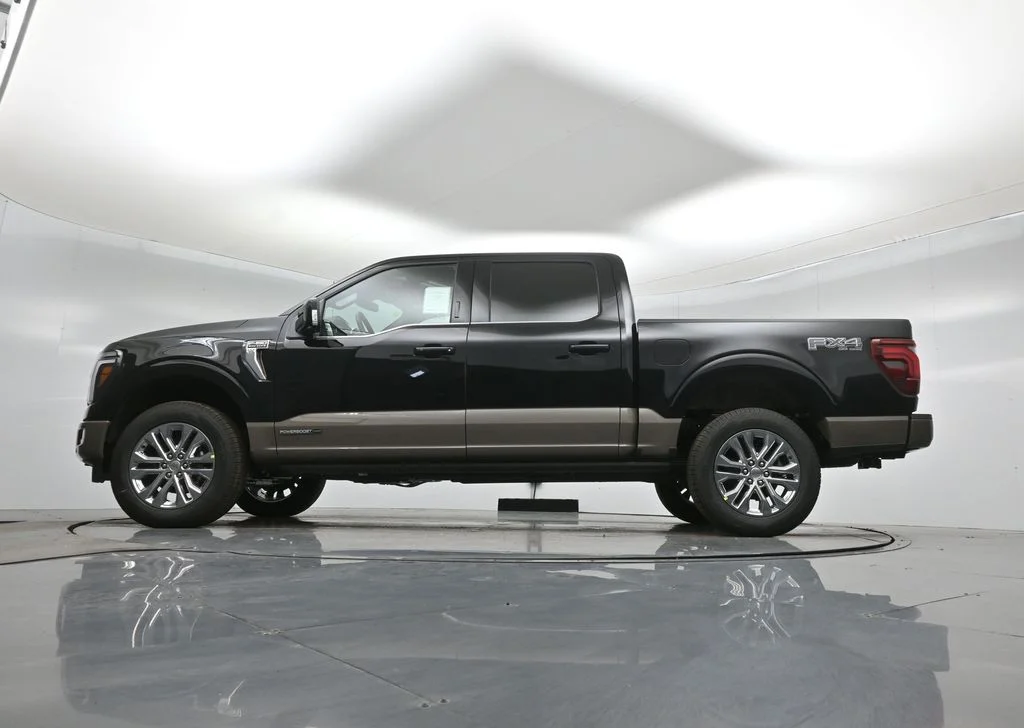 New 2026 Agate Black Metallic Ford King Ranch image 52
