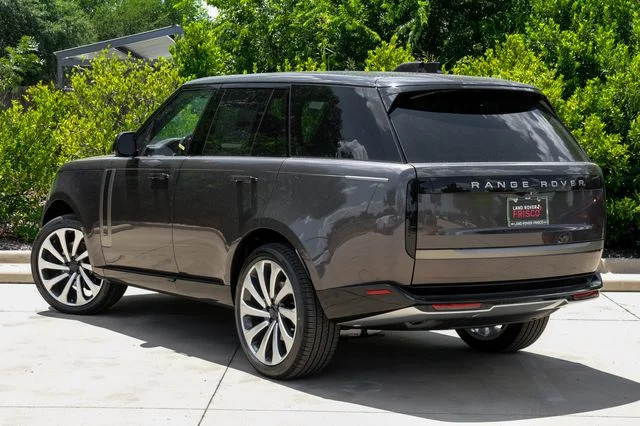 New 2026 Charente Grey Land Rover SE image 13