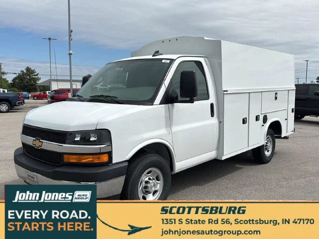 2026 Chevrolet Express Cutaway 3500 1WT