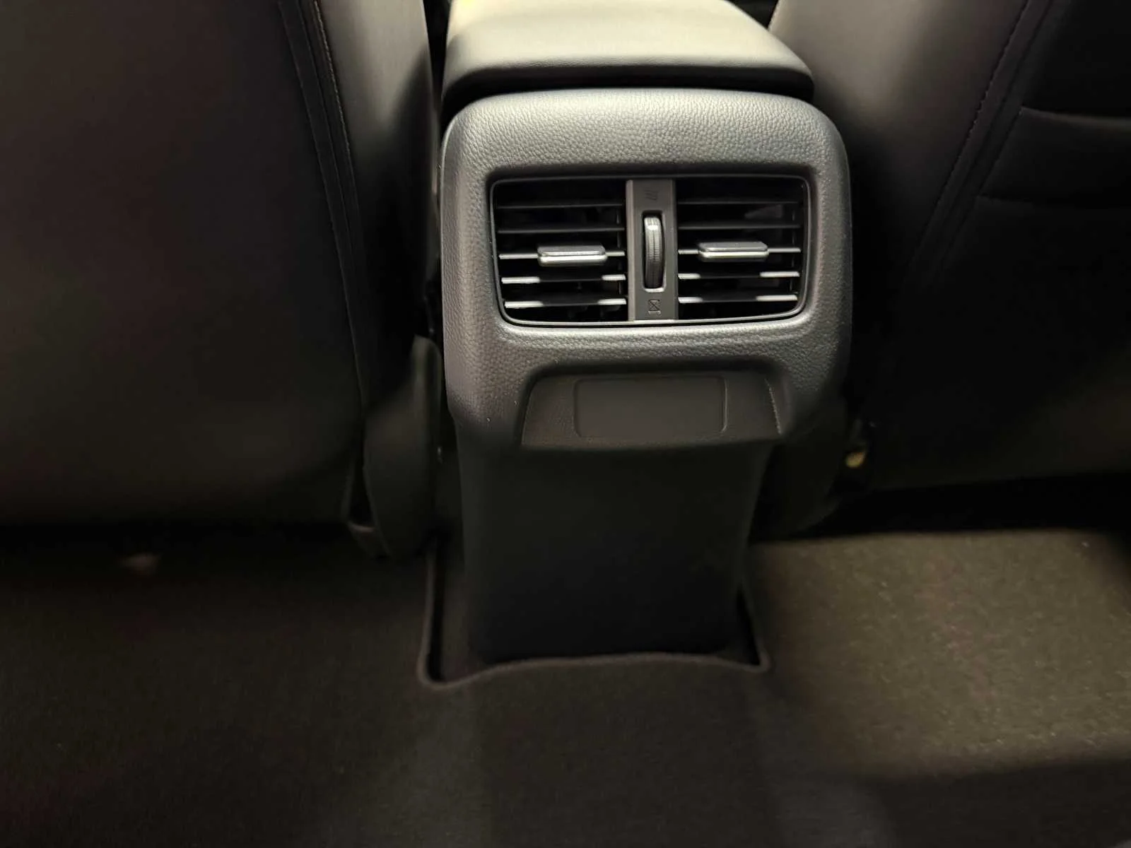 New 2026 Solar Silver Metallic Acura  image 33
