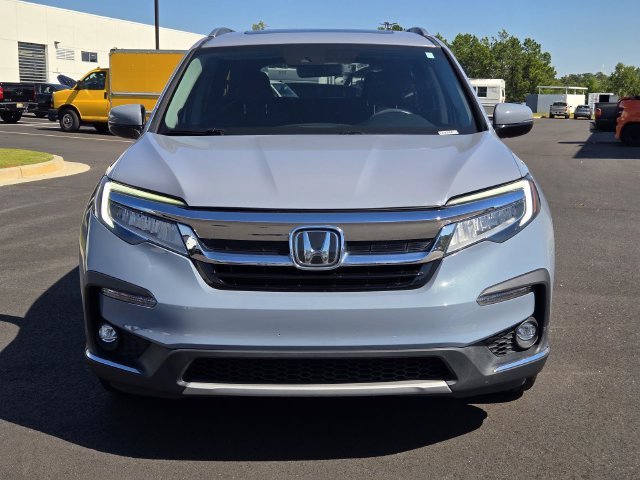 Used 2022  Honda Touring image 2