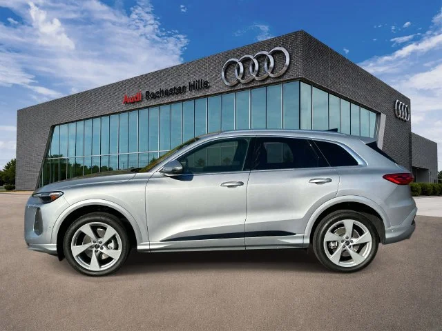 Used 2025 Florett Silver Audi Premium Plus image 2