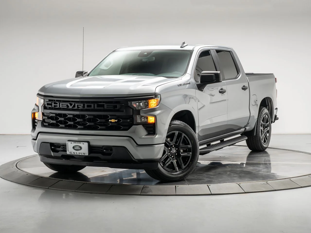 Used 2023 Sterling Gray Metallic Chevrolet 2WD Crew Cab Short Bed Custom image 1