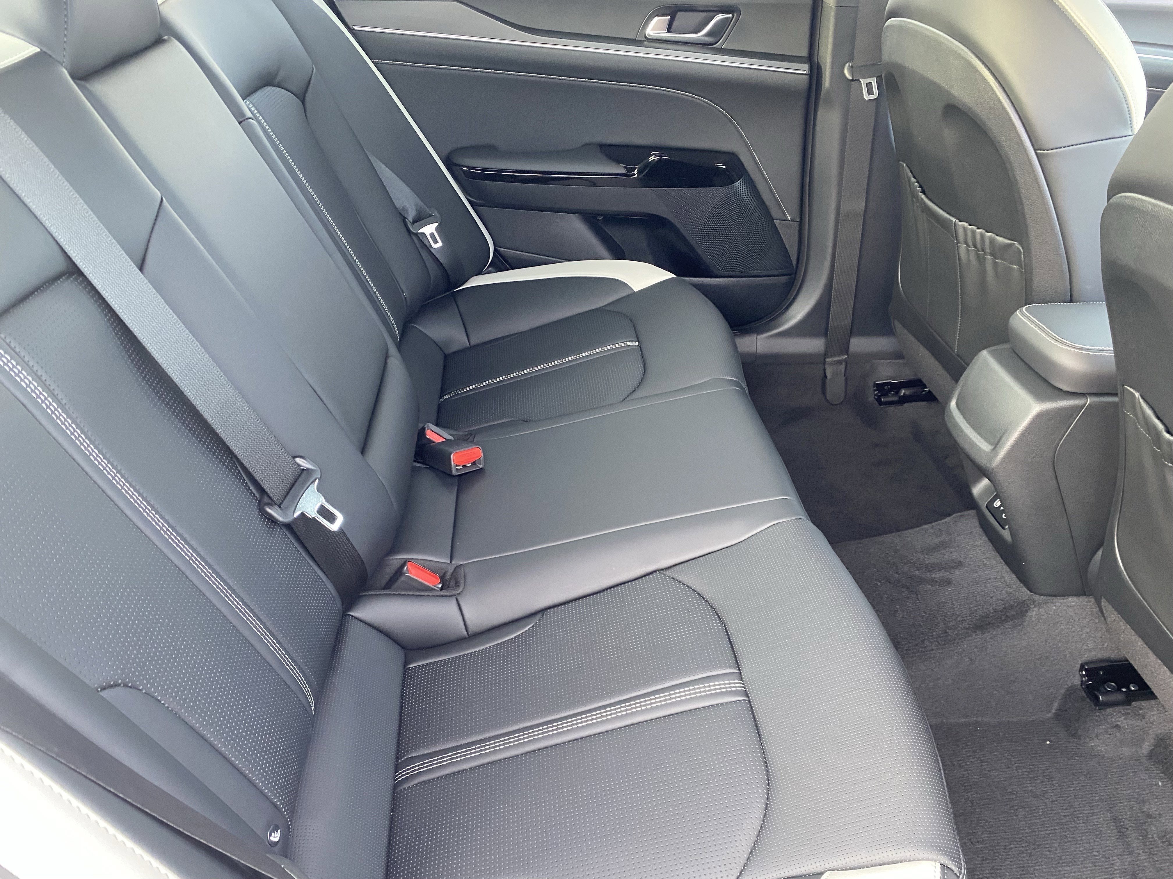 New 2026 Wolf Gray Kia GT-Line FWD image 11