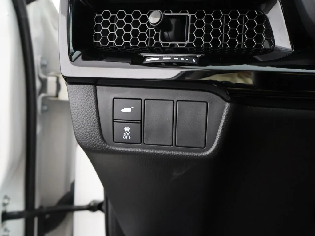Used 2024 Platinum White Pearl Honda EX-L image 39