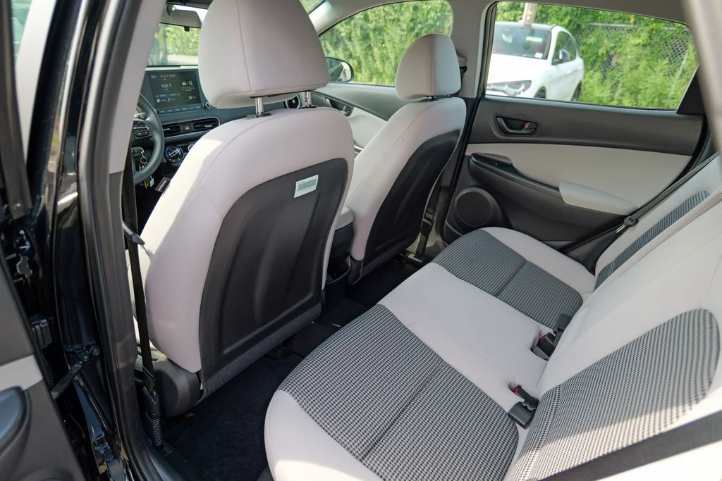 Used 2023 Abyss Black Pearl Hyundai SE image 25