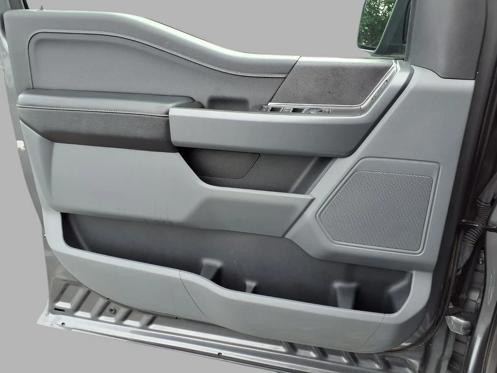 Used 2024 Gray Ford XLT image 18