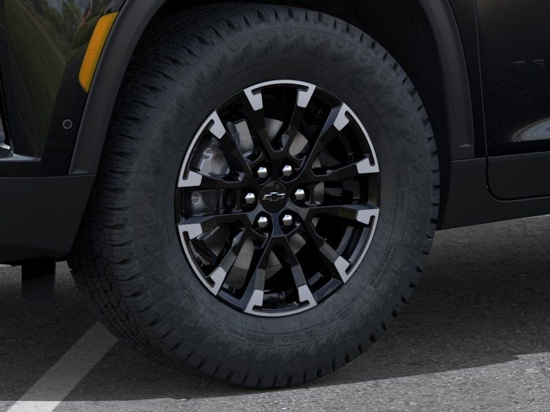 New 2026 Mosaic Black Metallic Chevrolet Z71 image 9