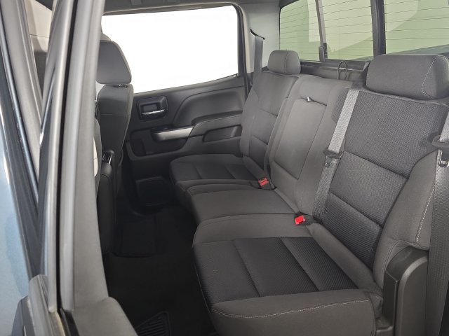 Used 2018 GRAPHITE METALLIC Chevrolet LT image 28