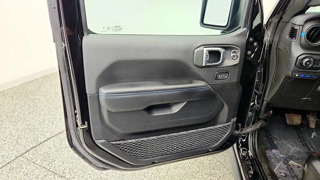 Used 2024 Black Clearcoat Jeep Rubicon X 4x4 image 10