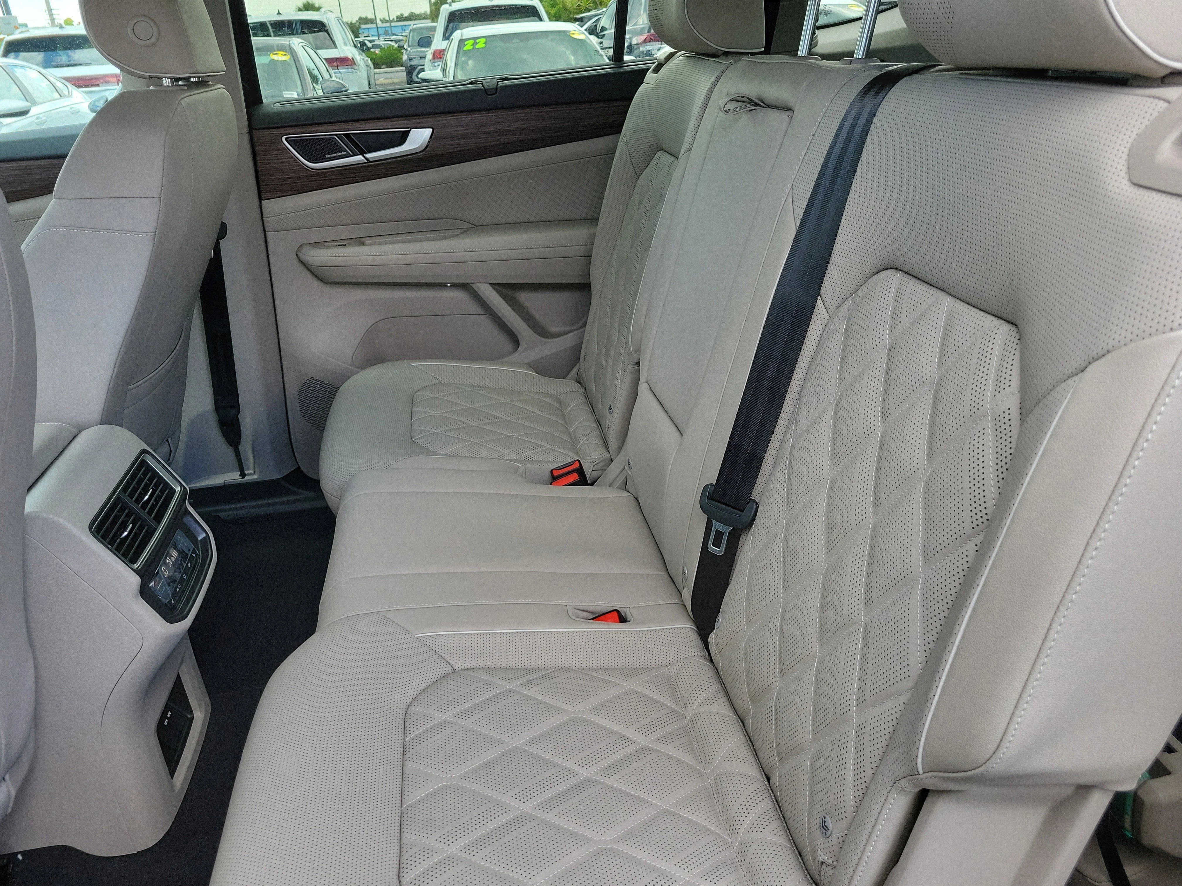 2026 Volkswagen Atlas SEL Premium R-Line - Photo 16