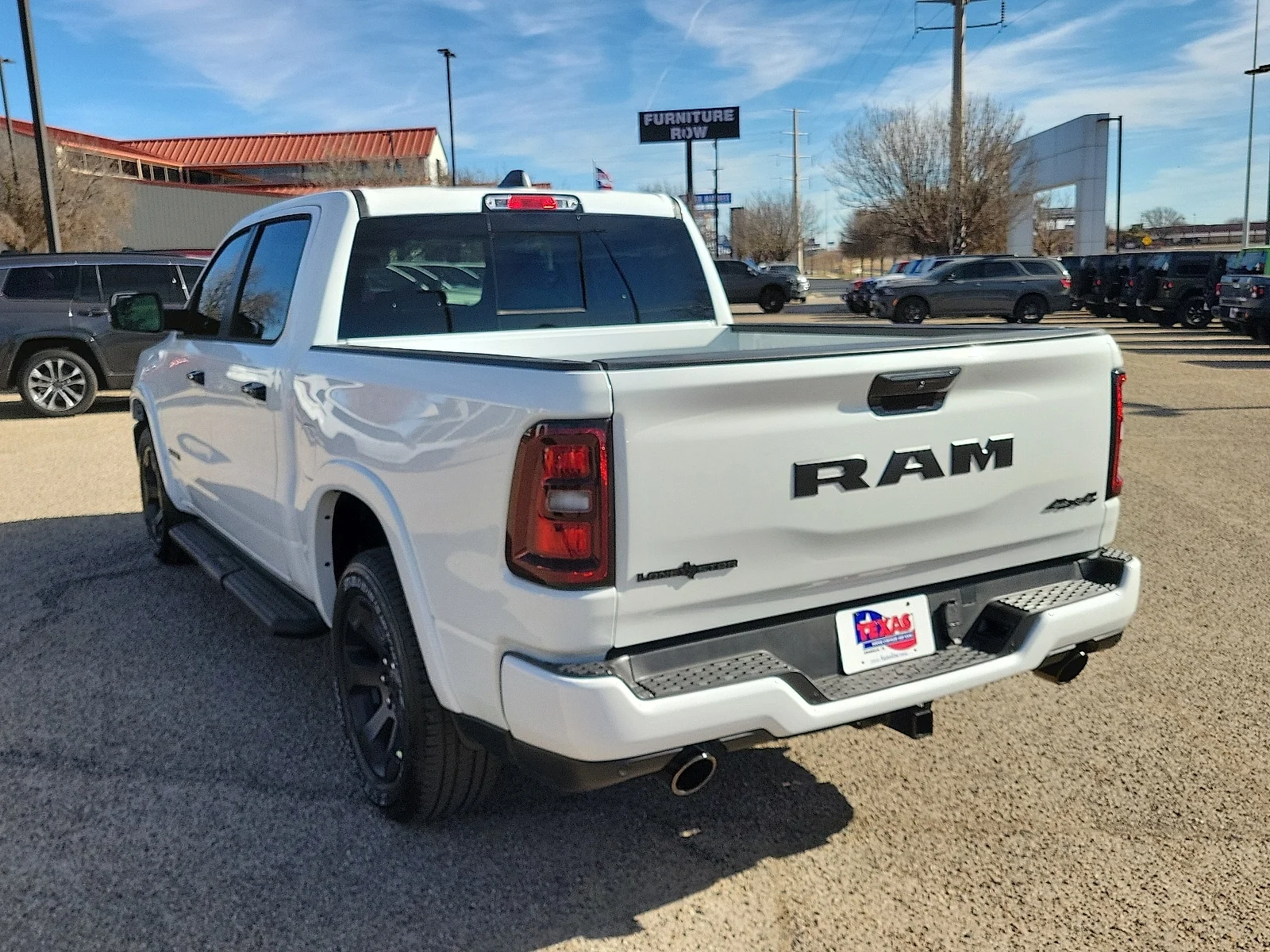 New 2026 PW7 Bright Whit Ram LONE STAR CREW CAB 4X4 5