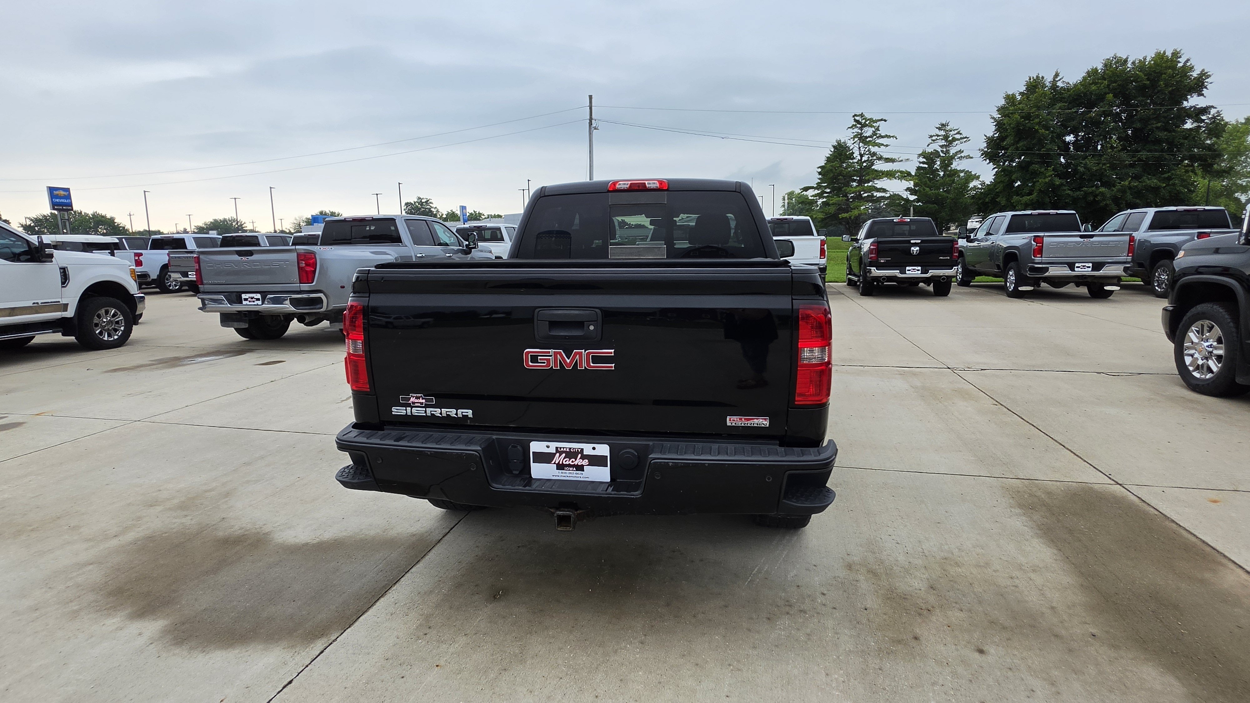 Used 2015 ONYX BLACK GMC SLT image 6