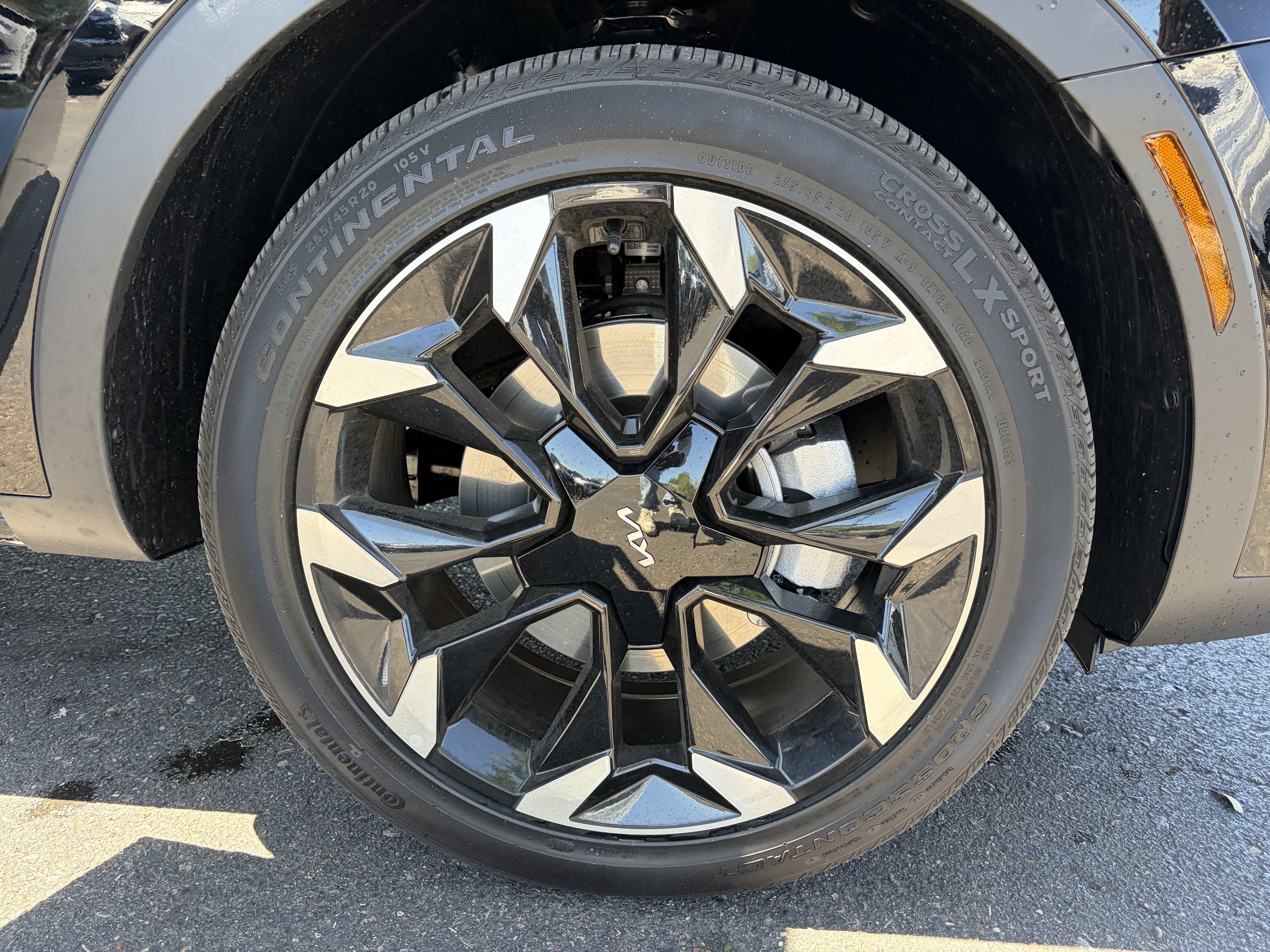 New 2026 Ebony Black Kia SX image 7