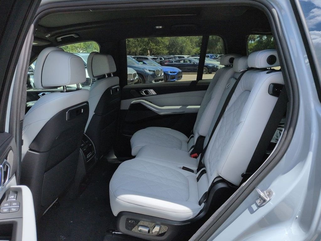 New 2027 Gray Metallic BMW xDrive40i image 14