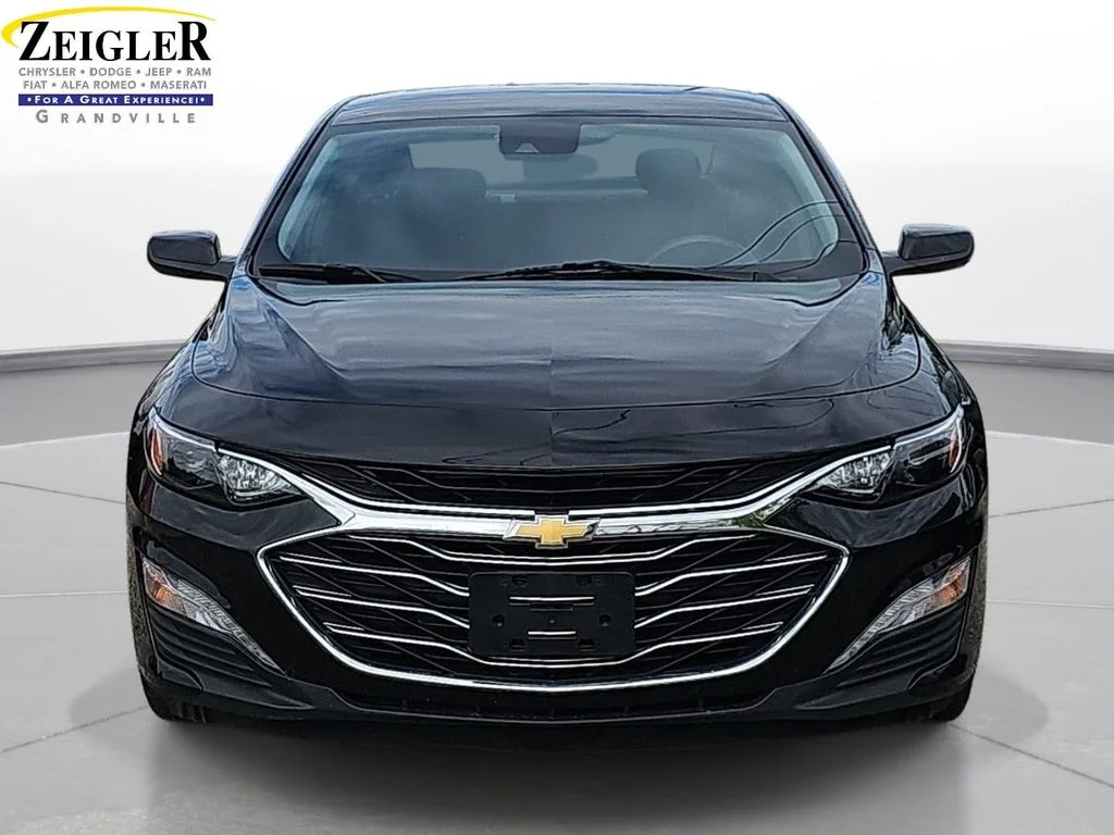 Used 2023 Black Chevrolet LT image 2