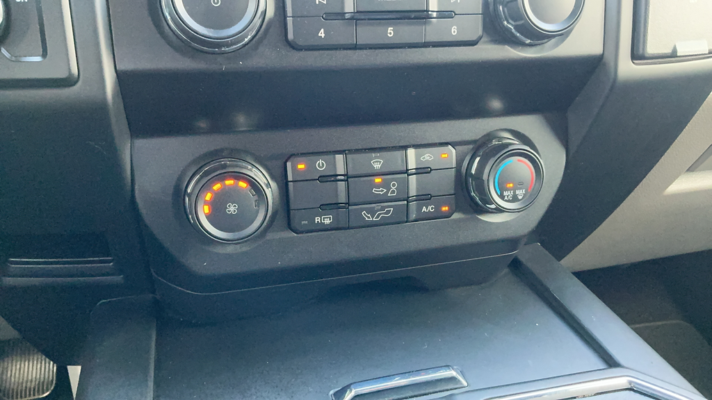 Used 2020 Gray Ford XL image 16